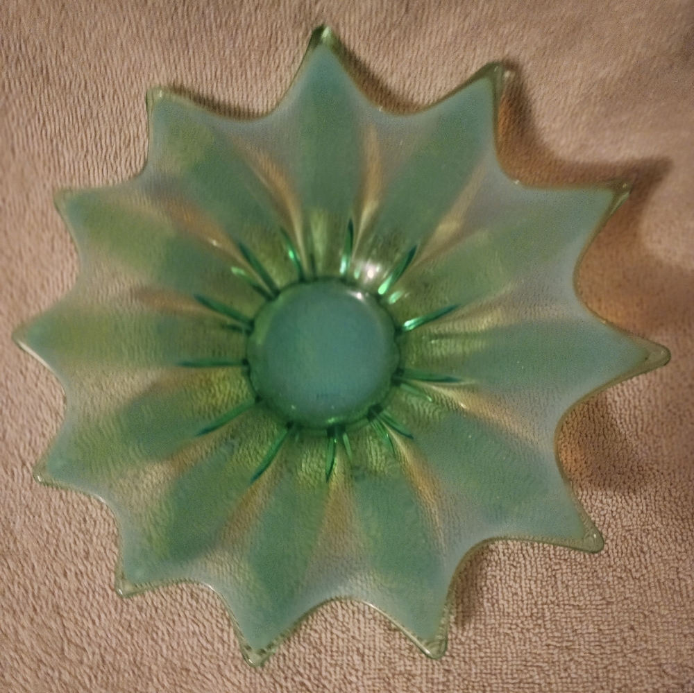 Vintage Fostoria Glass Heirloom Green Opalescent Float Bowl